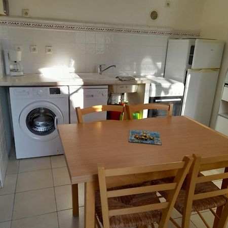 Chambres D'Hotes Chez Cecile A Lagnes ภายนอก รูปภาพ