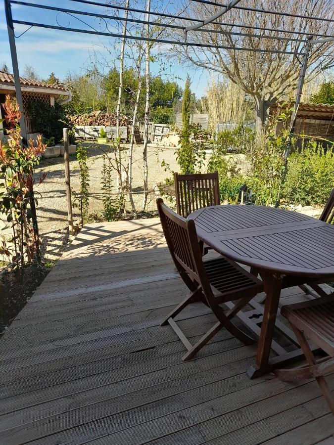 Chambres D'Hotes Chez Cecile A Lagnes ภายนอก รูปภาพ
