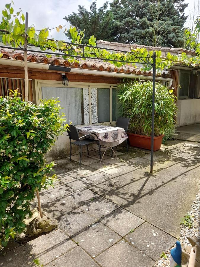 Chambres D'Hotes Chez Cecile A Lagnes ภายนอก รูปภาพ