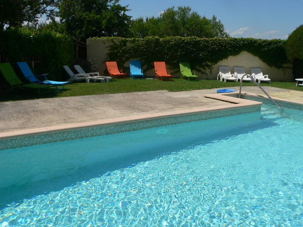 Chambres D'Hotes Chez Cecile A Lagnes ภายนอก รูปภาพ